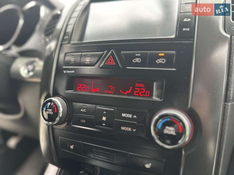 Внедорожник / Кроссовер Kia Sorento 2011 в Хмельницком