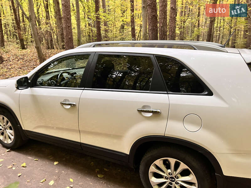 Позашляховик / Кросовер Kia Sorento 2014 в Радивиліві