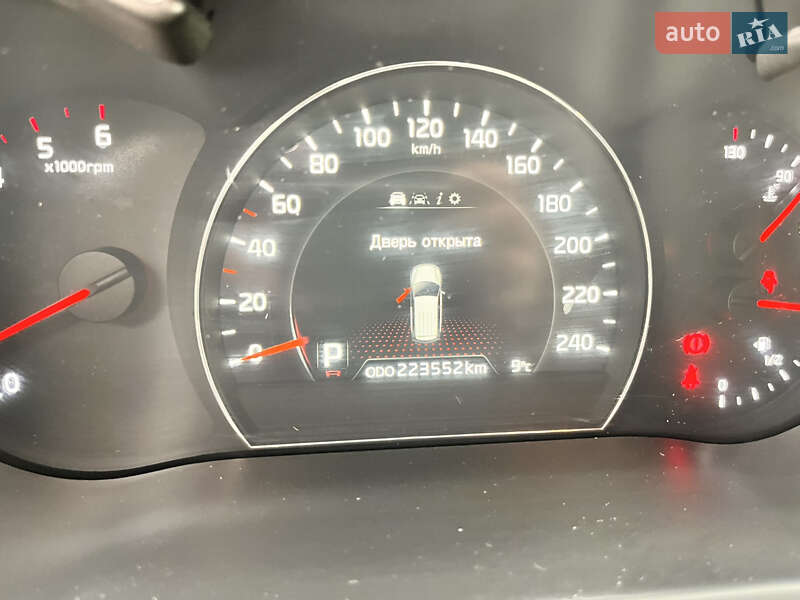 Позашляховик / Кросовер Kia Sorento 2014 в Радивиліві