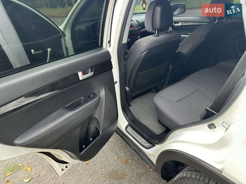 Позашляховик / Кросовер Kia Sorento 2009 в Хмельницькому