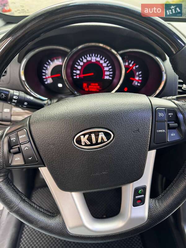 Позашляховик / Кросовер Kia Sorento 2012 в Одесі