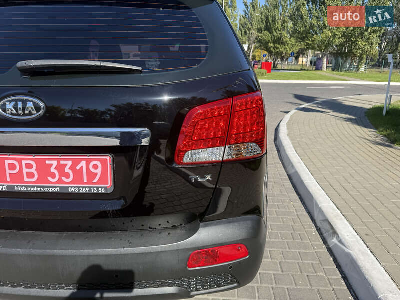 Позашляховик / Кросовер Kia Sorento 2011 в Одесі