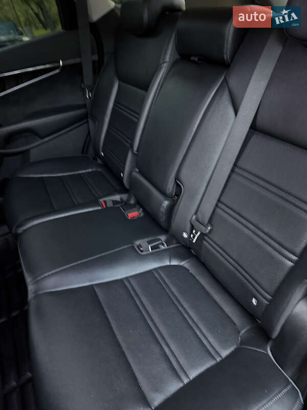 Внедорожник / Кроссовер Kia Sorento 2015 в Одессе фото 17 Внедорожник / Кроссовер Kia Sorento 2015 в Одессе