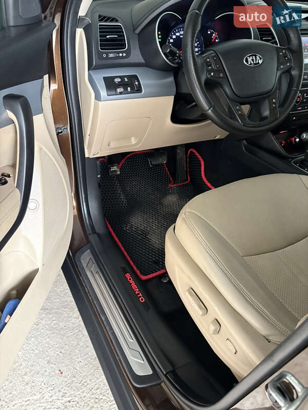 Внедорожник / Кроссовер Kia Sorento 2013 в Черновцах фото 39 Внедорожник / Кроссовер Kia Sorento 2013 в Черновцах