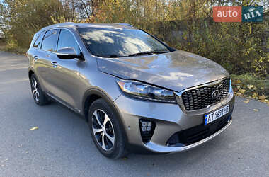 Позашляховик / Кросовер Kia Sorento 2016 в 
