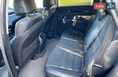 Позашляховик / Кросовер Kia Sorento 2016 в 