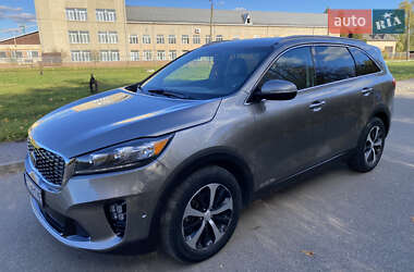 Позашляховик / Кросовер Kia Sorento 2016 в 