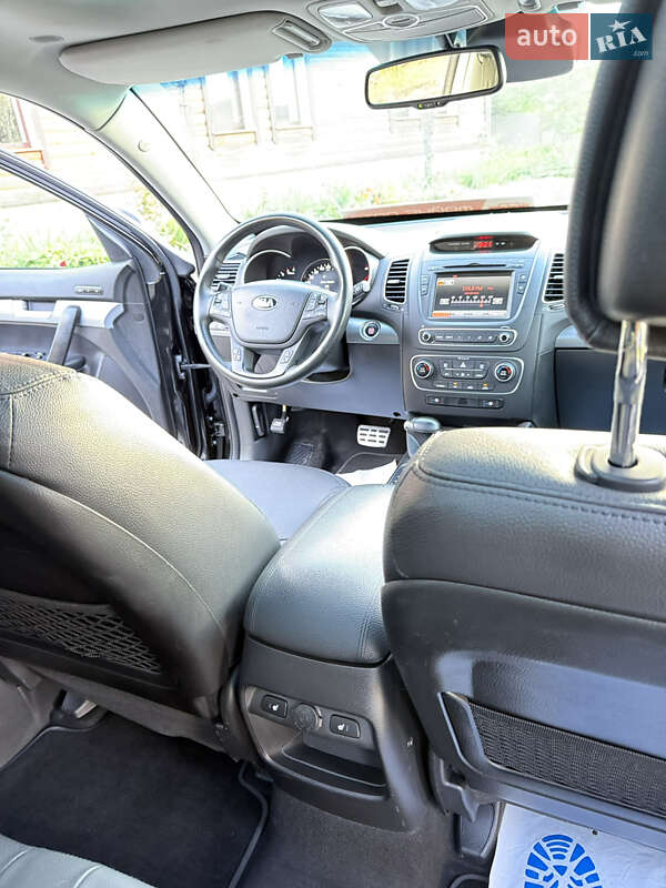 Внедорожник / Кроссовер Kia Sorento 2014 в Ивано-Франковске фото 35 Внедорожник / Кроссовер Kia Sorento 2014 в Ивано-Франковске