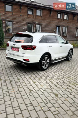 Внедорожник / Кроссовер Kia Sorento 2018 в 