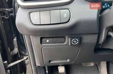 Внедорожник / Кроссовер Kia Sorento 2015 в 