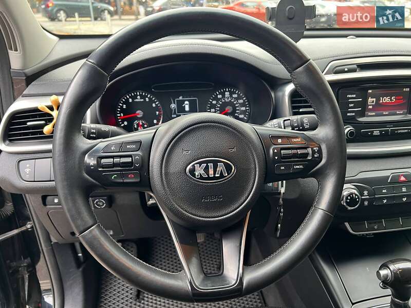 Внедорожник / Кроссовер Kia Sorento 2015 в Киеве фото 17 Внедорожник / Кроссовер Kia Sorento 2015 в Киеве