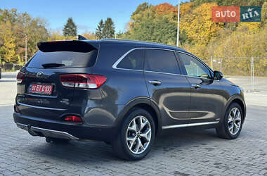 Позашляховик / Кросовер Kia Sorento 2016 в  фото 6 Позашляховик / Кросовер Kia Sorento 2016 в