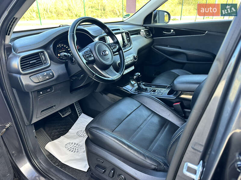 Внедорожник / Кроссовер Kia Sorento 2016 в Дубно