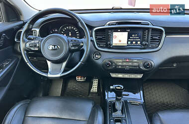 Позашляховик / Кросовер Kia Sorento 2016 в  фото 51 Позашляховик / Кросовер Kia Sorento 2016 в