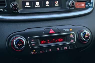 Позашляховик / Кросовер Kia Sorento 2019 в  фото 29 Позашляховик / Кросовер Kia Sorento 2019 в