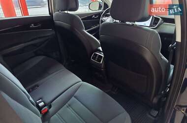 Внедорожник / Кроссовер Kia Sorento 2016 в 