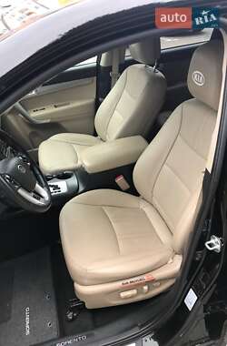 Внедорожник / Кроссовер Kia Sorento 2012 в 
