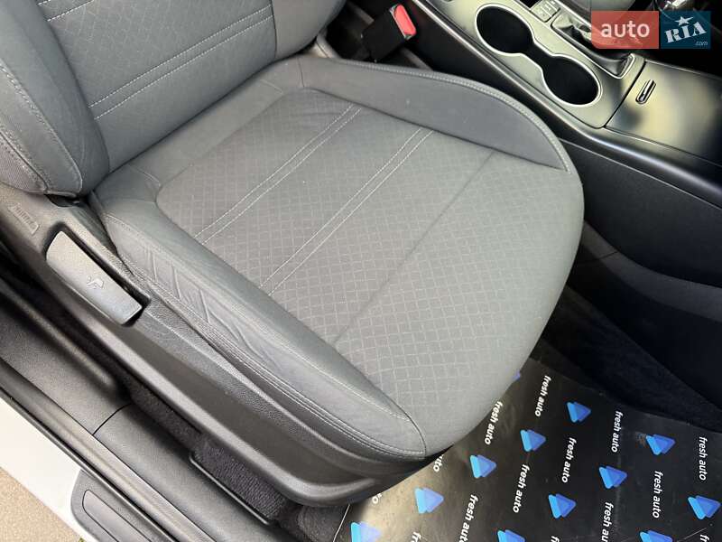 Внедорожник / Кроссовер Kia Sorento 2015 в Ровно фото 33 Внедорожник / Кроссовер Kia Sorento 2015 в Ровно