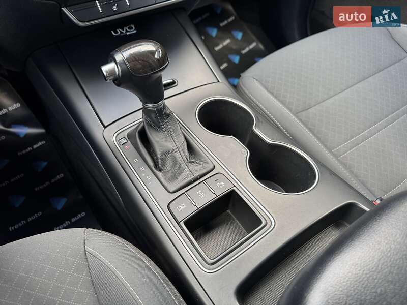 Внедорожник / Кроссовер Kia Sorento 2015 в Ровно фото 23 Внедорожник / Кроссовер Kia Sorento 2015 в Ровно