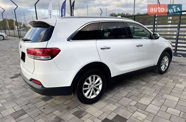 Позашляховик / Кросовер Kia Sorento 2015 в  фото 3 Позашляховик / Кросовер Kia Sorento 2015 в