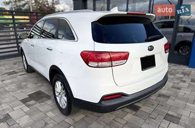 Позашляховик / Кросовер Kia Sorento 2015 в  фото 11 Позашляховик / Кросовер Kia Sorento 2015 в