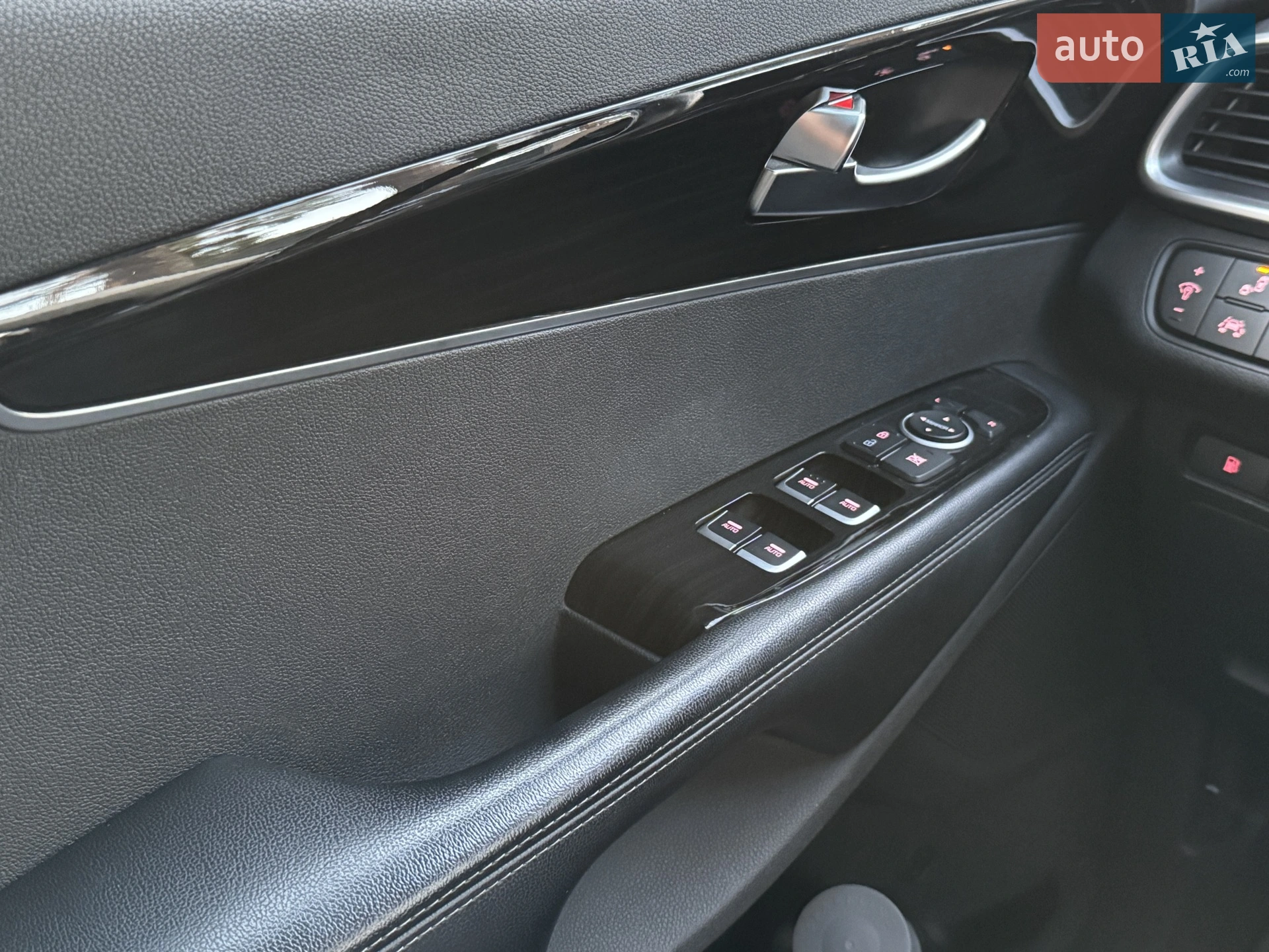 2018 Kia Sorento - мініатюра 20