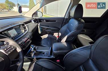 Внедорожник / Кроссовер Kia Sorento 2019 в 