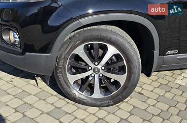 Внедорожник / Кроссовер Kia Sorento 2012 в 