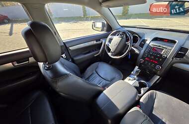 Внедорожник / Кроссовер Kia Sorento 2012 в 