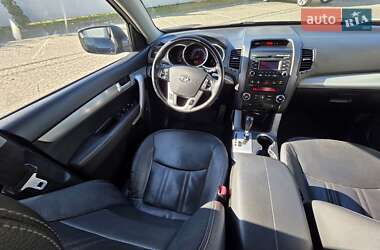 Внедорожник / Кроссовер Kia Sorento 2012 в 