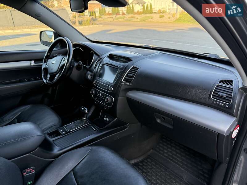 Позашляховик / Кросовер Kia Sorento 2013 в Чернівцях фото 13 Позашляховик / Кросовер Kia Sorento 2013 в Чернівцях