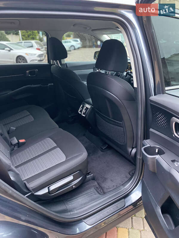 Внедорожник / Кроссовер Kia Sorento 2024 в Одессе