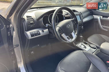 Внедорожник / Кроссовер Kia Sorento 2011 в 