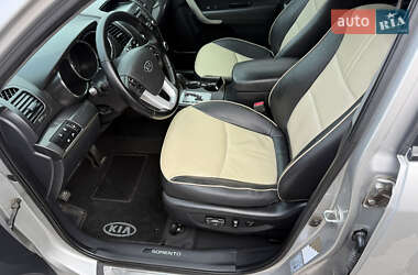 Внедорожник / Кроссовер Kia Sorento 2010 в 