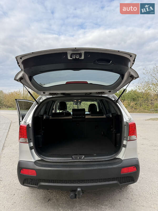 Позашляховик / Кросовер Kia Sorento 2010 в Кременці фото 39 Позашляховик / Кросовер Kia Sorento 2010 в Кременці