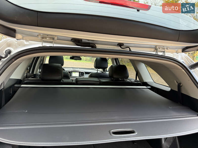 Позашляховик / Кросовер Kia Sorento 2016 в Стрию