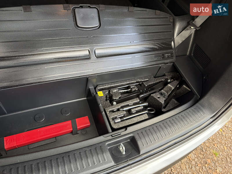 Позашляховик / Кросовер Kia Sorento 2016 в Стрию