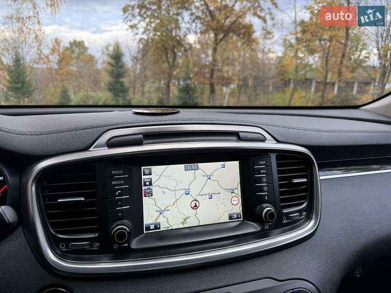 Позашляховик / Кросовер Kia Sorento 2016 в Стрию