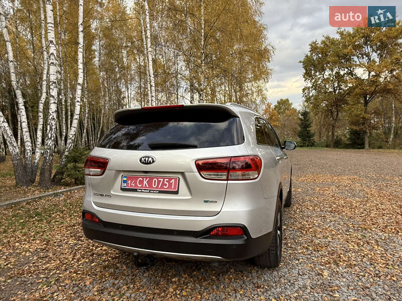 Позашляховик / Кросовер Kia Sorento 2016 в Стрию