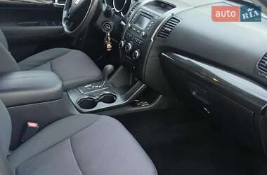 Позашляховик / Кросовер Kia Sorento 2012 в  фото 5 Позашляховик / Кросовер Kia Sorento 2012 в