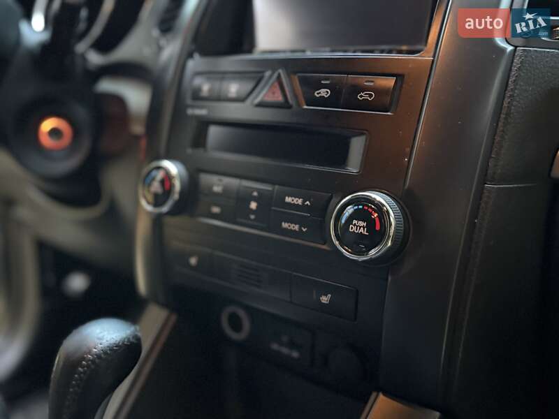 Позашляховик / Кросовер Kia Sorento 2011 в Львові фото 88 Позашляховик / Кросовер Kia Sorento 2011 в Львові