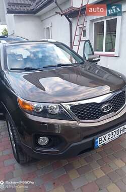 Позашляховик / Кросовер Kia Sorento 2010 в 