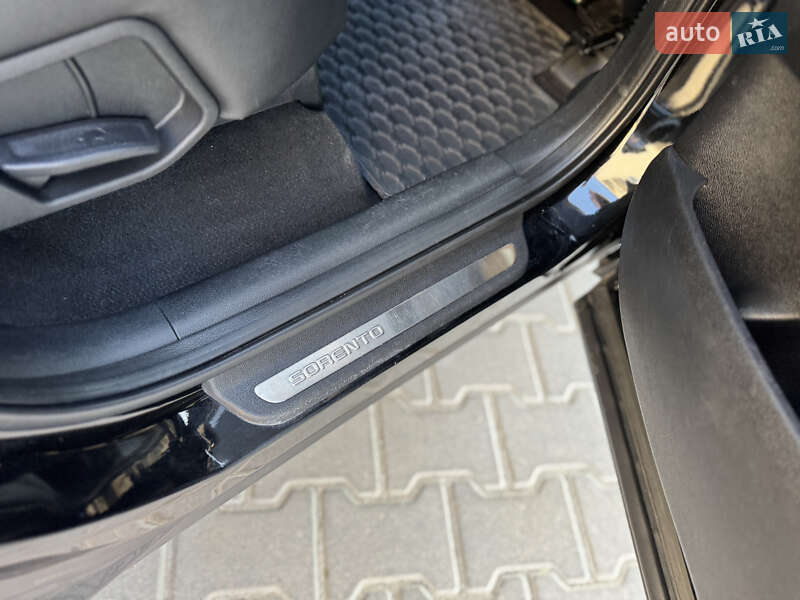 Внедорожник / Кроссовер Kia Sorento 2015 в Ивано-Франковске