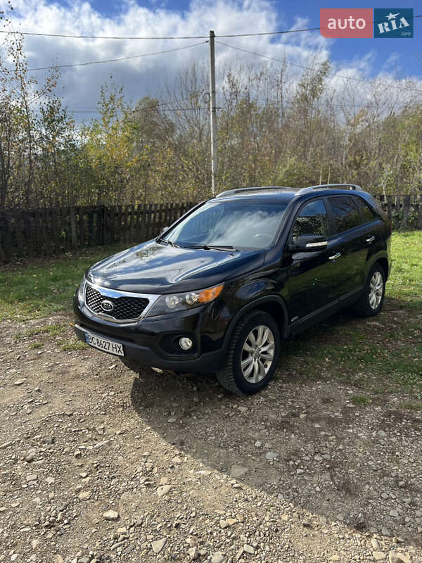 Позашляховик / Кросовер Kia Sorento 2010 в Старому Самборі