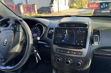 Внедорожник / Кроссовер Kia Sorento 2013 в 