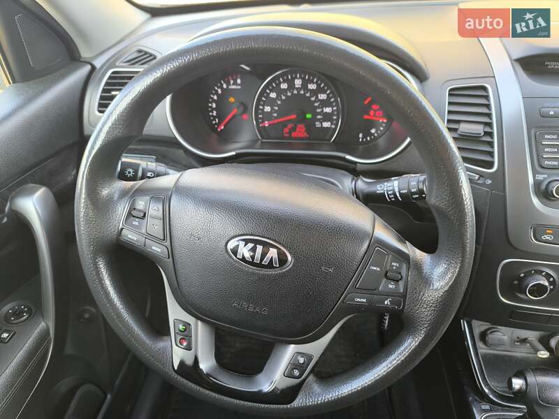 Внедорожник / Кроссовер Kia Sorento 2014 в Чернигове