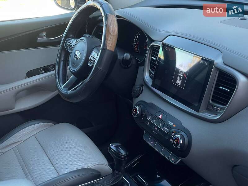 Внедорожник / Кроссовер Kia Sorento 2015 в Николаеве фото 26 Внедорожник / Кроссовер Kia Sorento 2015 в Николаеве