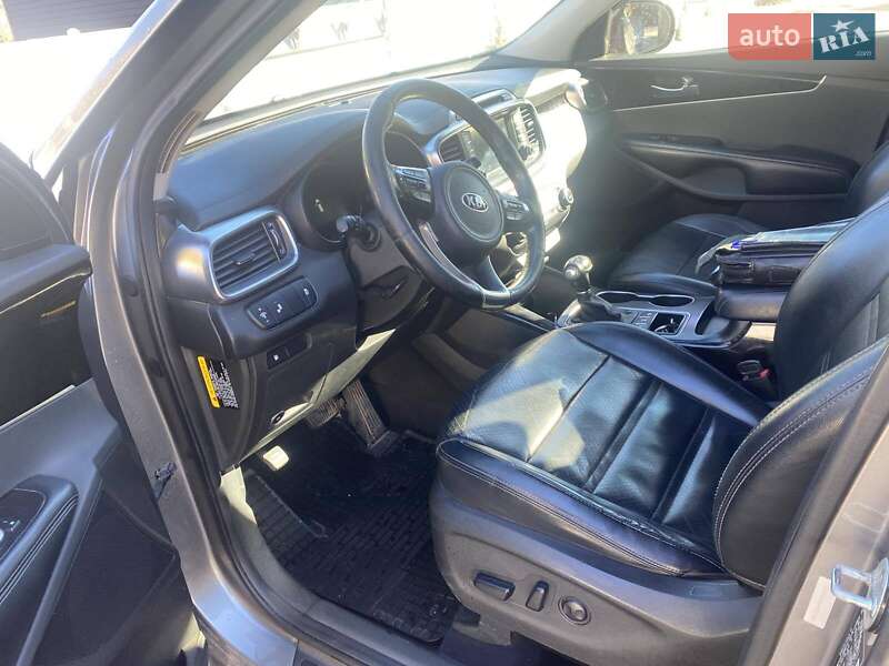 Позашляховик / Кросовер Kia Sorento 2017 в Бориславі