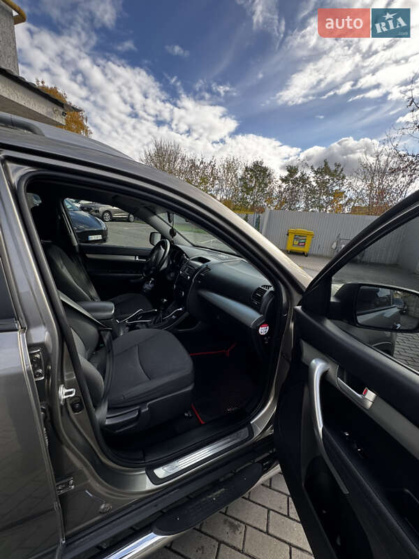Внедорожник / Кроссовер Kia Sorento 2009 в Ровно