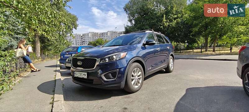 Позашляховик / Кросовер Kia Sorento 2015 в Києві